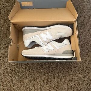 New Balance Gray Shoe Box